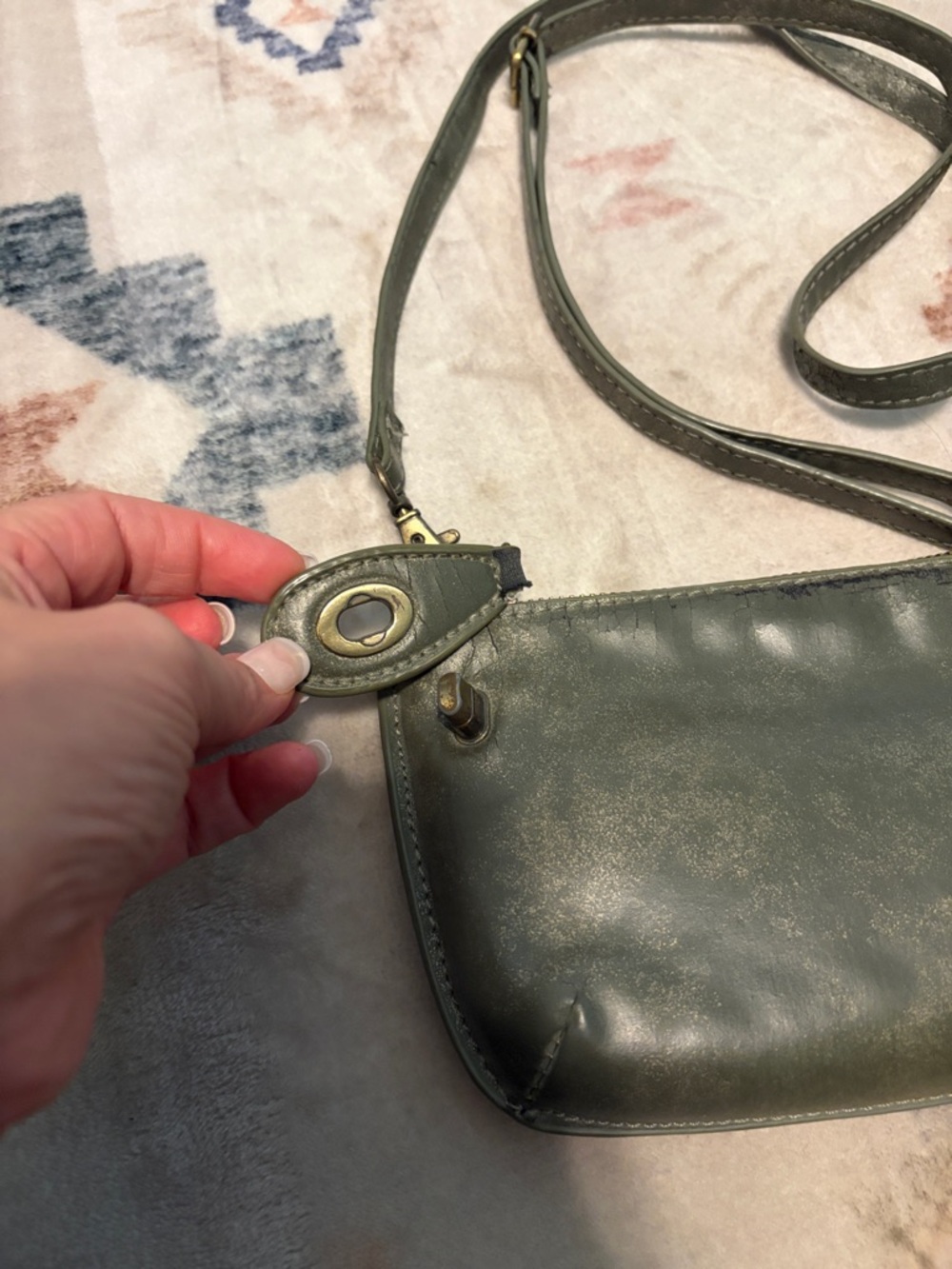 Joy Susan Women's Olive Green Leather Crossbody Bag - Picture 2 of 10